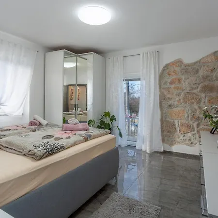 3 Bedroom Luxurious In * Rasopasno
