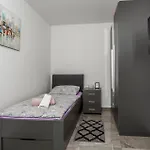 3 Bedroom Luxurious In * Rasopasno