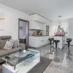 3 Bedroom Luxurious In Casa vacanze *