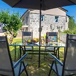 Casa vacanze 3 Bedroom Luxurious In Rasopasno