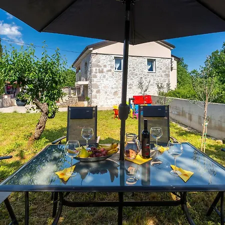 3 Bedroom Luxurious In Rasopasno